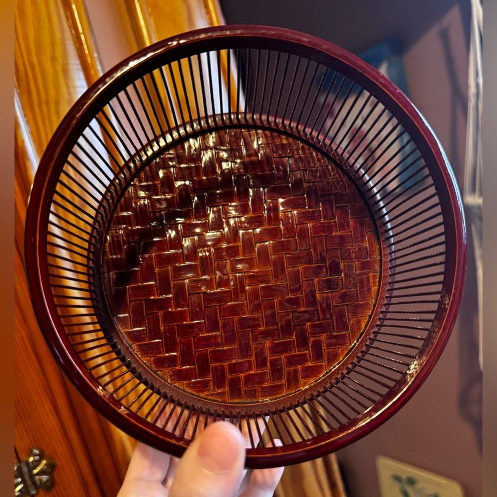 Japanese Vintage Lacquered Bamboo Basket✨ - Picture 10 of 16